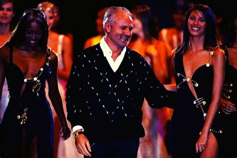 stilista casa versace|gianni versace stile italiano.